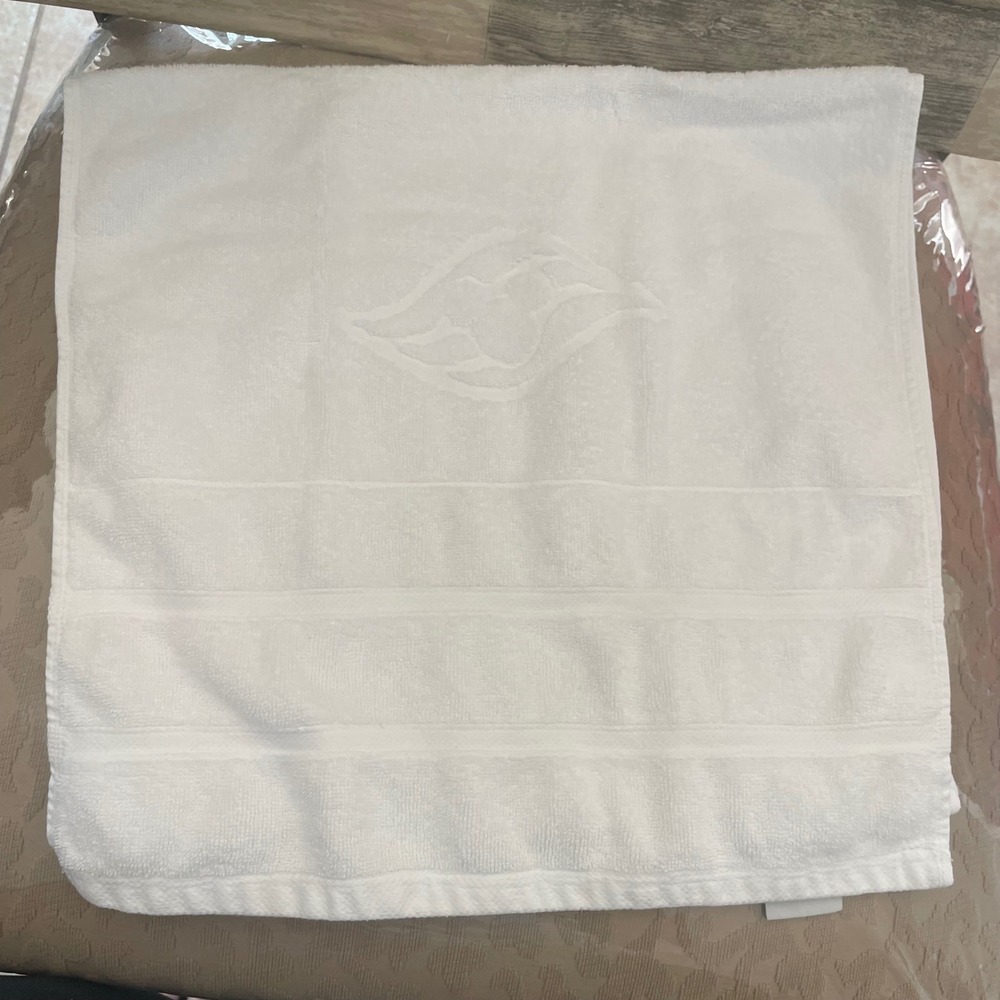 Disney Cruise Line Frette White Cotton Hand Towel Embossed Wave Logo Made Turkey